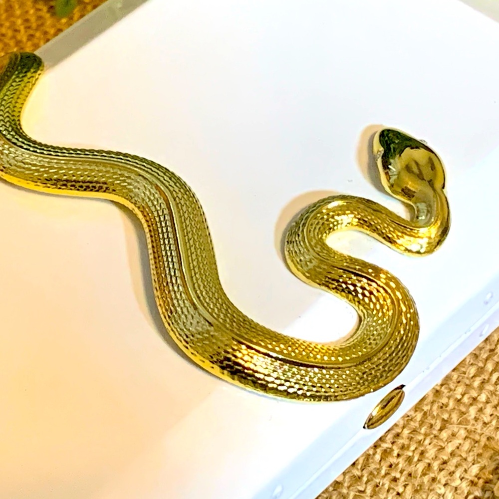 ⭐️ KILIAN Paris Iconic Good Girl Gone Bad White Snake Clutch (Clutch Only)
